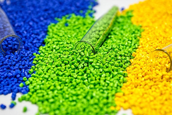 A discussion of Experience and Science in Injection Molding